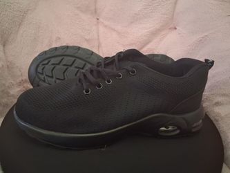Steel toe boots us size 10.5