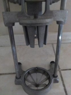 Potato cutter