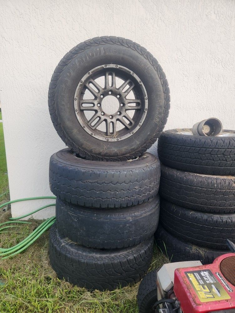 Dodge/chevy 8 Lug Rims