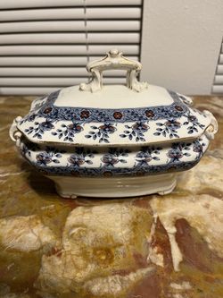 Vintage Royal Worcester Soup Tauren 