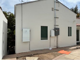 Solar inverter/batteries/ EV chargers/ solar panels instal