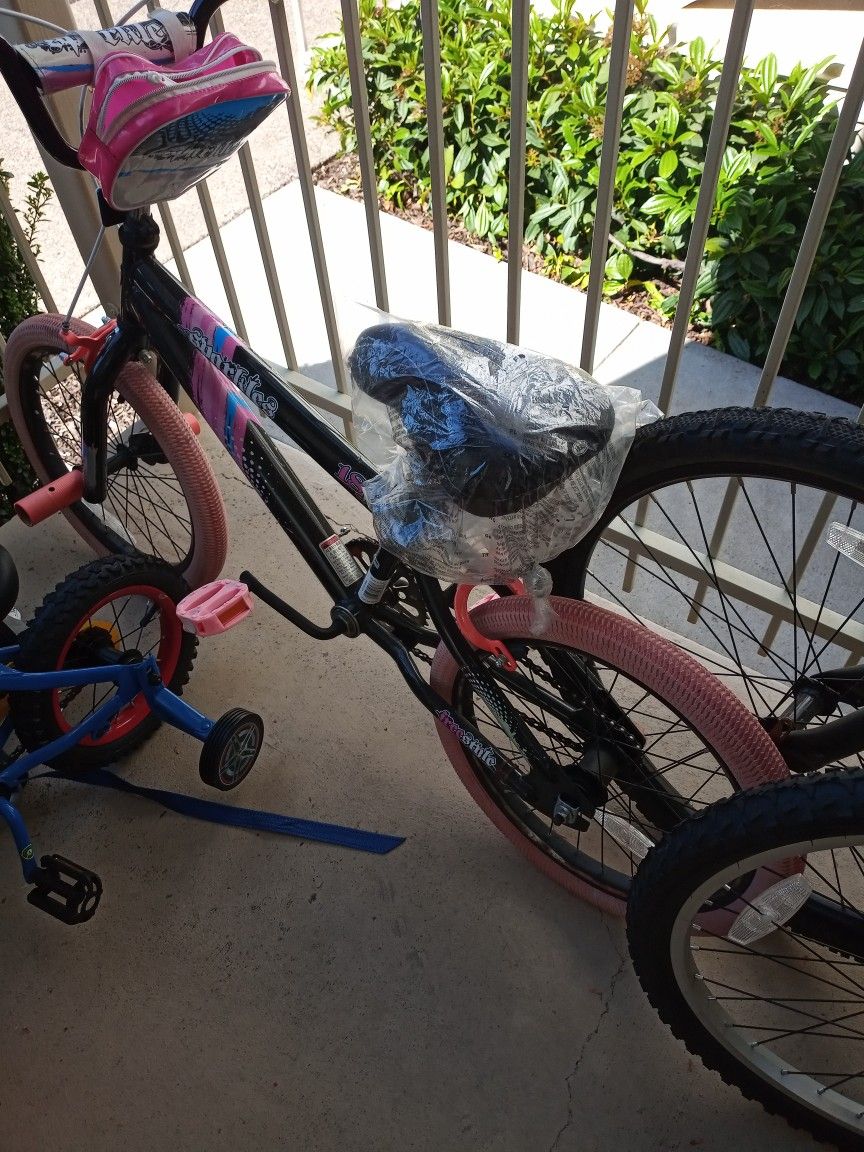 Girl's Bicycle Very Good Condition