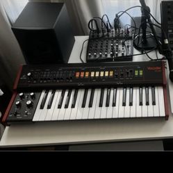 Behringer Vocoder Synth