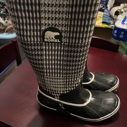 Sorel Rain Boots Women’s 11