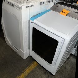 Samsung White Washer And Dryer Set