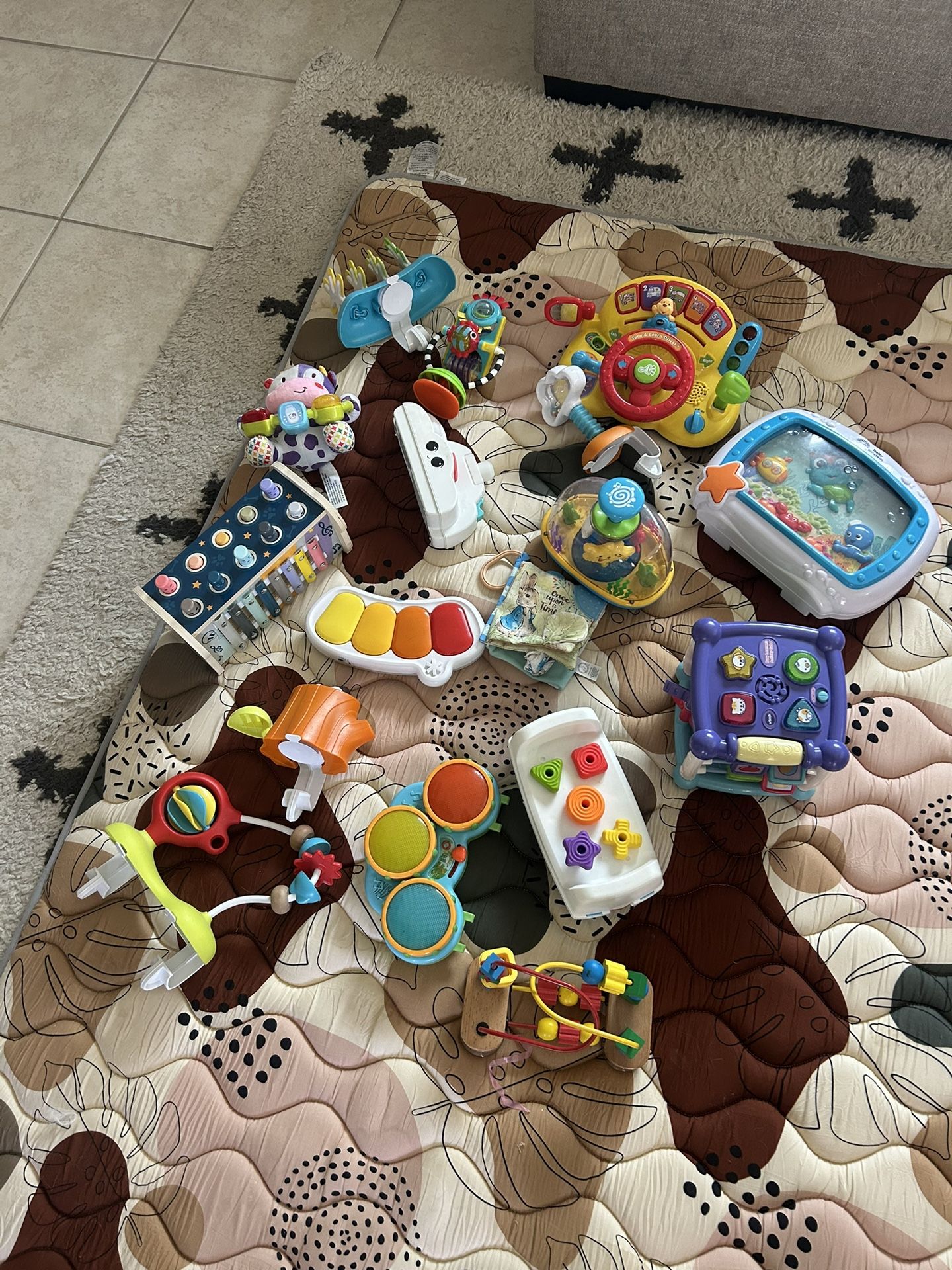 Lot of infant/baby toys