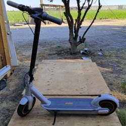 Segway Ninebot MAX G30 Folding Electric KickScooter,