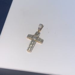 Real Gold And diamond Cross Pendant 