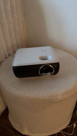 Wall projector pick up only