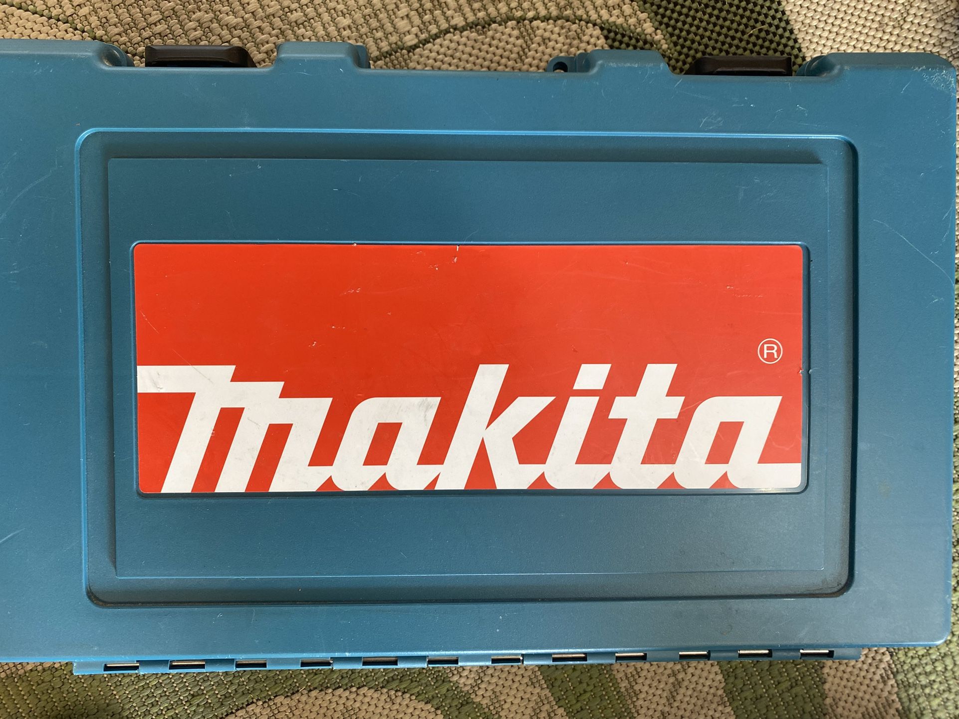 Makita Corded Combination Hammer / Drill