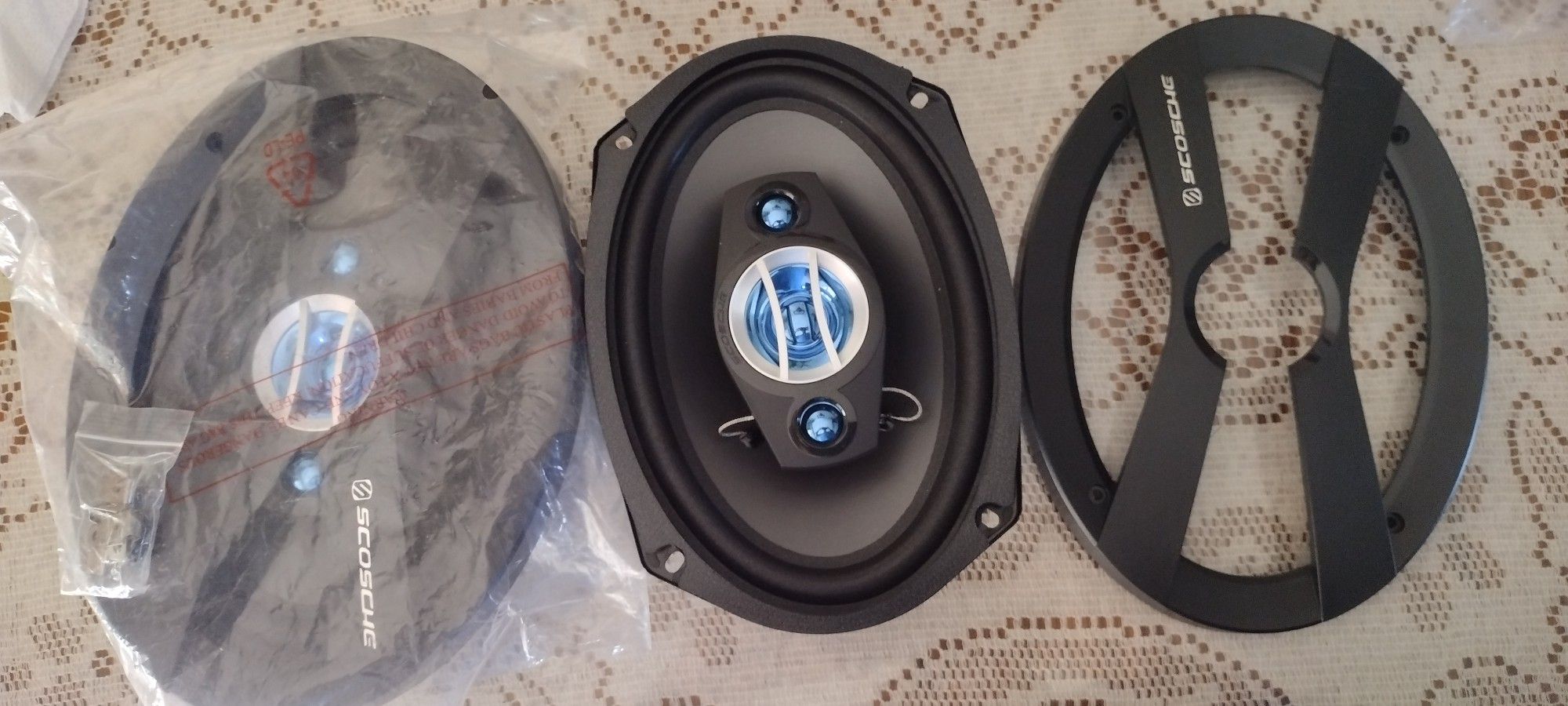 6x9  Scosche Speakers