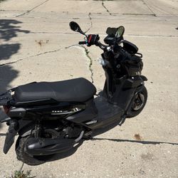 2025 HHH Tank 150cc Scooter