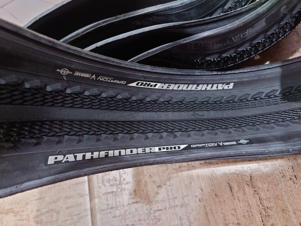New Specialized Pathfinder PRO 2Bliss Gripton Gravel Bike Tire 700 x 38c