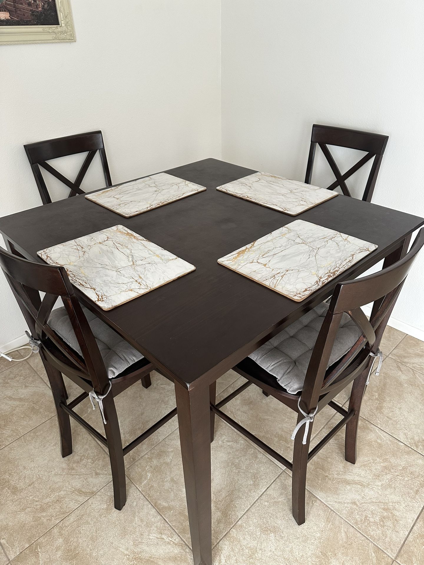 Dining Table + 4 Chairs