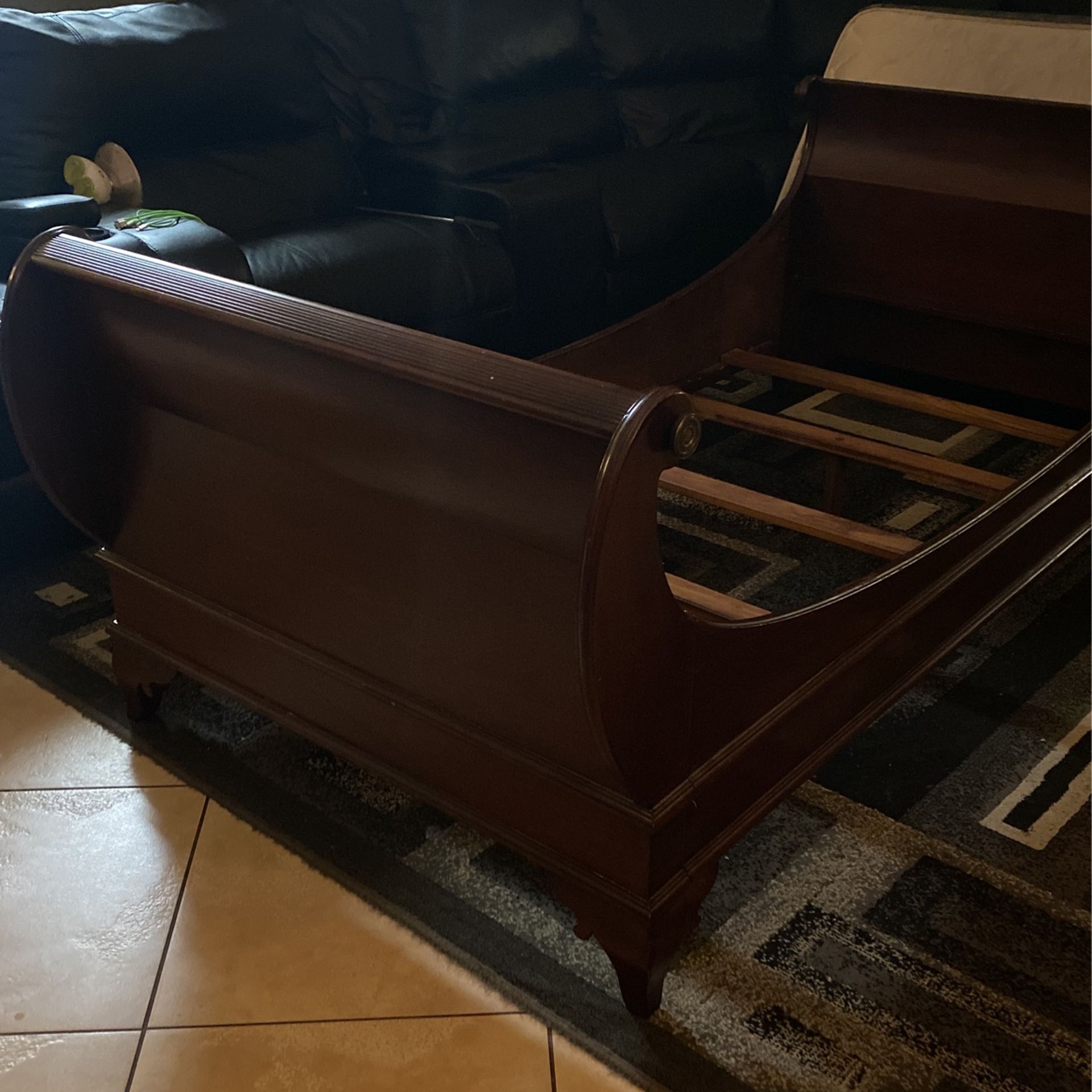 Bomb Bay Bed Twin Good Condition