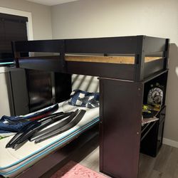 Quality Wood Bunk Bed With Built In Desk
