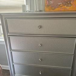 Sliver Diamond Chest