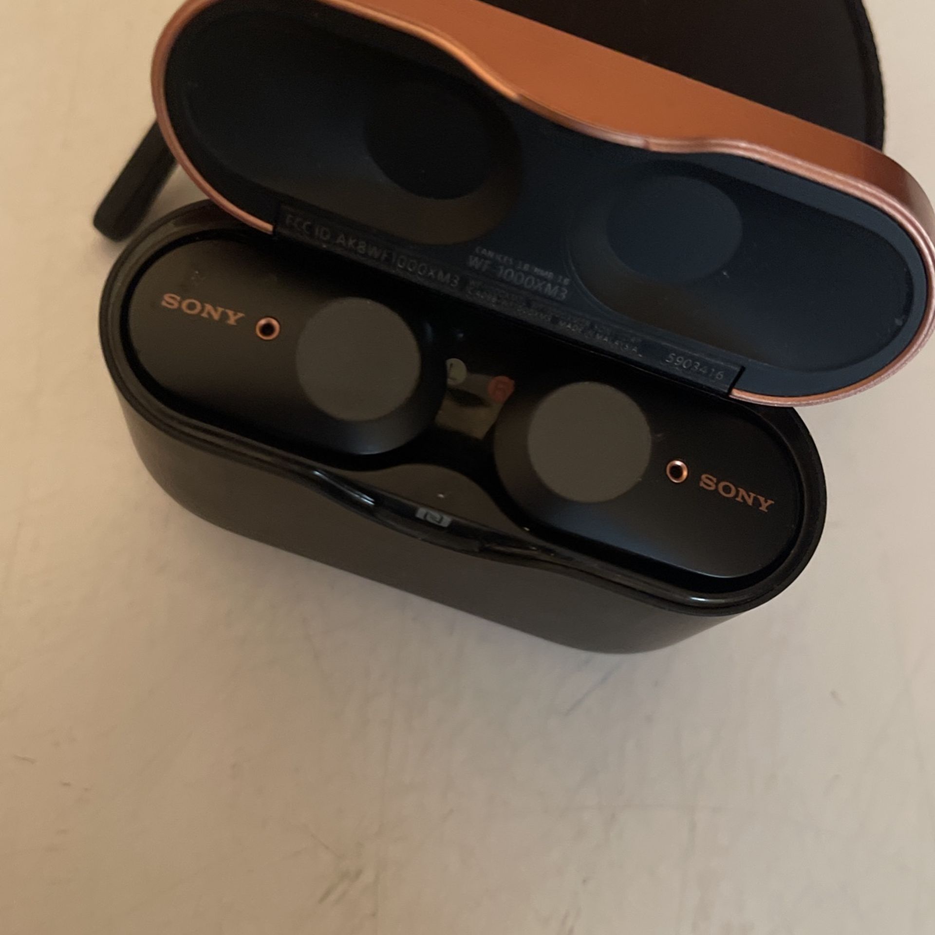 Sony Wh1000xm3 Bluetooth Earbuds