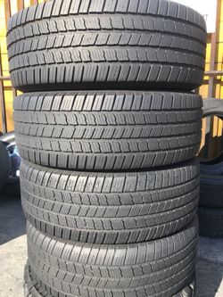 275/55/20 Michelin