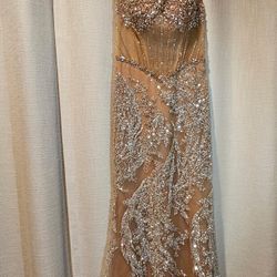 Ladivine by Cinderella divine Women's Dress Size 4