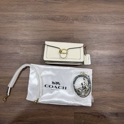 coach white purse 