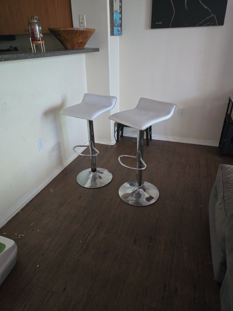 White Bar Stools