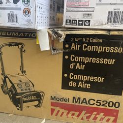 Makita 5.2 Gallon Air Compressor 