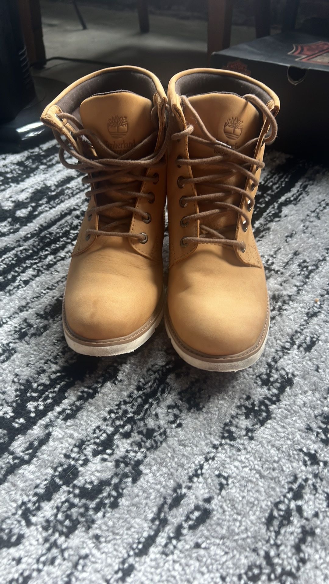 Women’s Size 9 Timberland Boots
