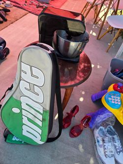 Yard sale today 5/17.. 10311 hawthorne ave hesperia