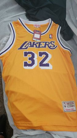 Mitchell and ness Magic Johnson Jersey