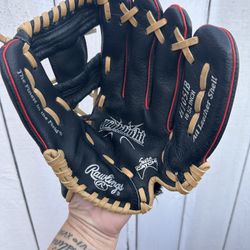 Rawlings Baseball Glove 