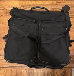 Briggs and Riley deluxe Garmet Bag suite case
