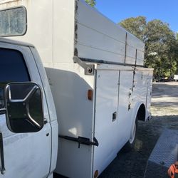 Utility Walk In Dually Bed