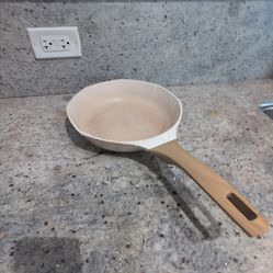 Non stick fry pan