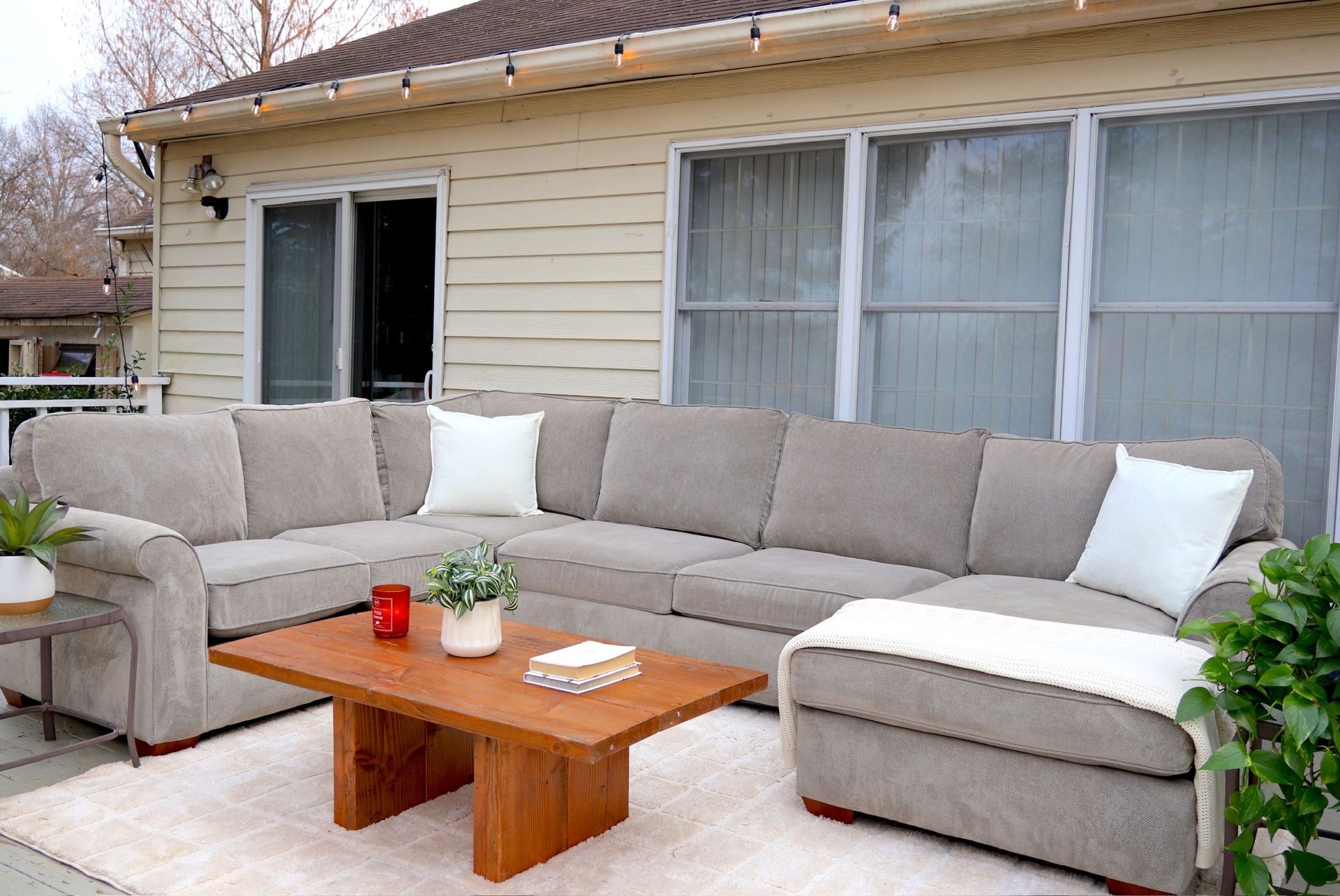  Havertys  Premium Sectional Sofa — Excellent Condition 