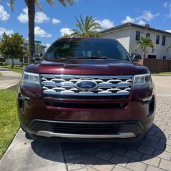 🚗 2019 Ford Explorer XLT 😄