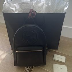Authentic Gucci Soho GG Logo Chain Black Blackpack With Bag And Information Cards (Like New!)