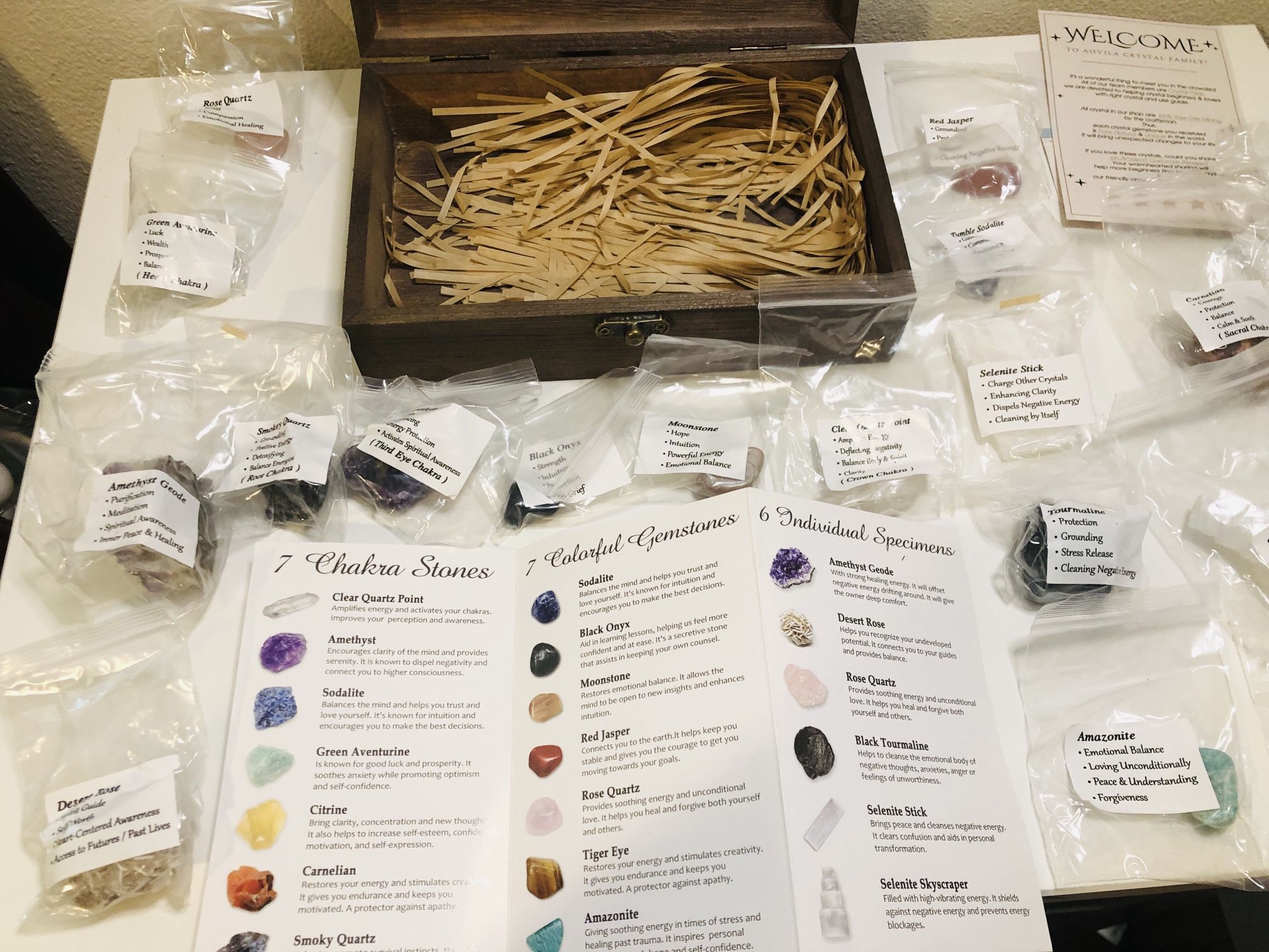 NEW Aovila Healing Crystals 23 Healing Chakra Stones Wooden Gift Set