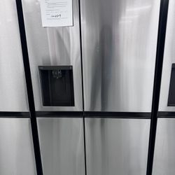 Side By Side Refrigerator With Round Ice Balls