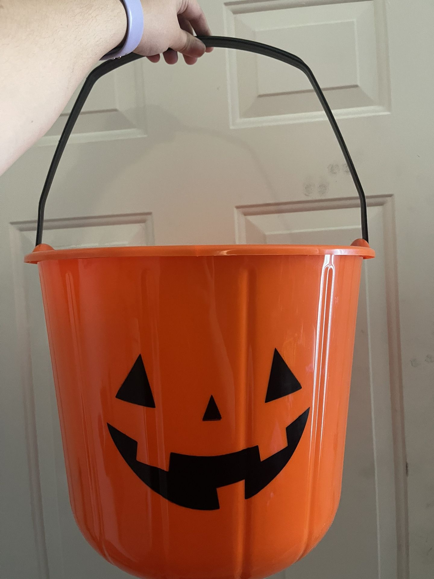 Pumpkin Jack-O-Lantern Giant Bucket 