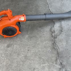 Sopladora Husqvarna Modelo 125B Buenas Condiciones 