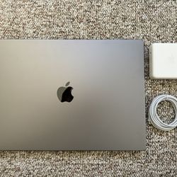 MacBook Pro 16" M1 Max (2021) 64GB/1TB SSD - 21 Battery Cycles