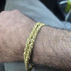 14kt Popcorn Necklace 17 Inches 24.5 Grams 