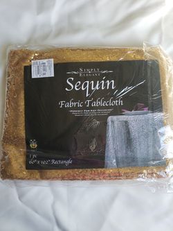Gold fabric table cover sequence