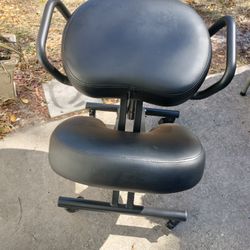 🖤 Sit Smart. Feel Amazing. 🖤