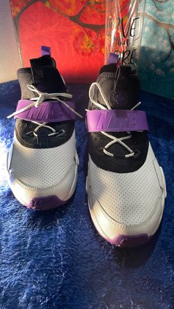 Nike Air Huarache Sneakers White Purple Black, (pre-owned) in great condition.