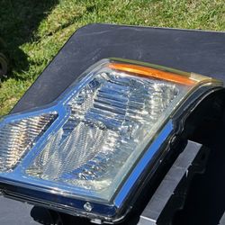 onest sale:
Title: OEM 2009-2014 Ford F-150 Headlights - Chrome - All Tabs Intact!
