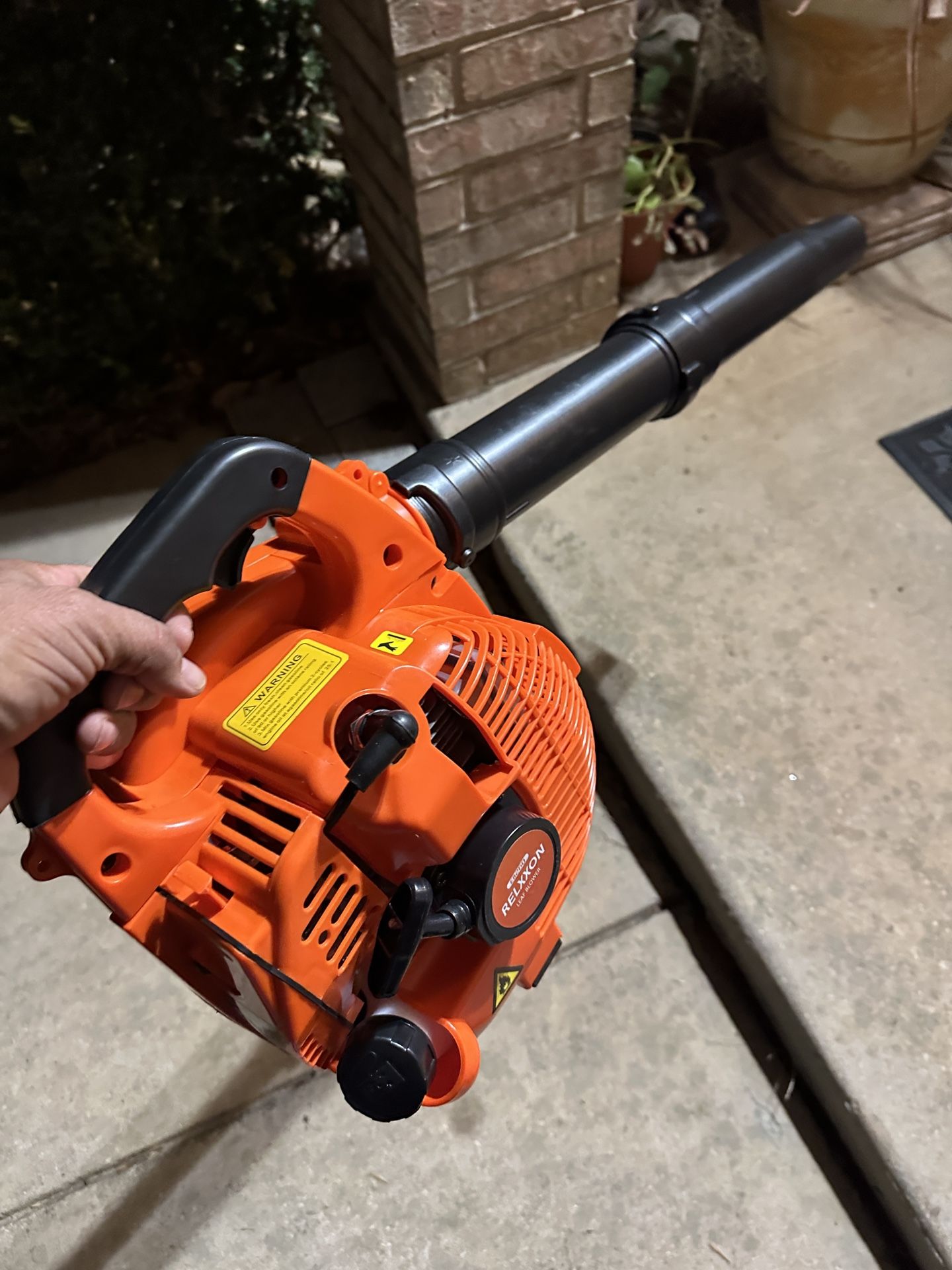 Gas-Powered Relxxon Leaf Blower – Brand New, Amazing Deal!
