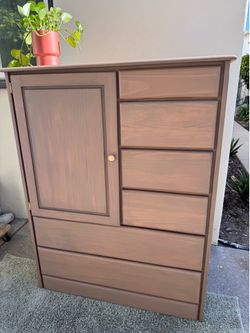 Armoire/ Dresser