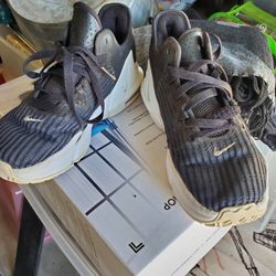 Nike shoes.   sz 5Y